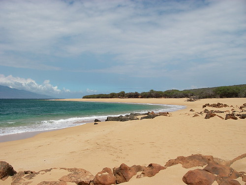 Polihua Beach