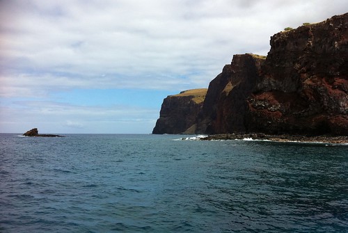 Lanai - Shark Fin Cove