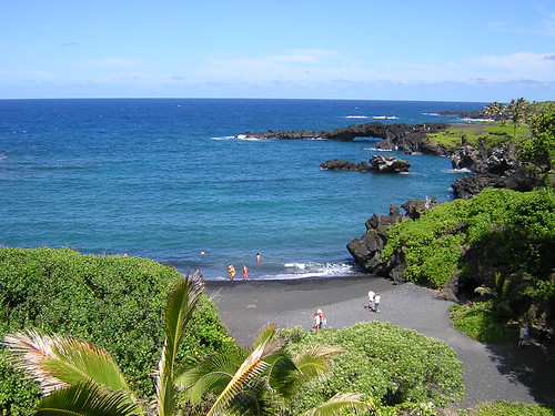 Wainapanapa State Park - Black Sand Beach