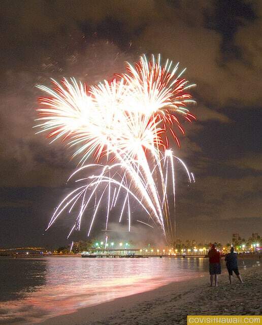 fireworks from waikiki beach